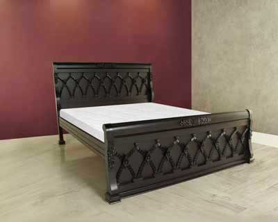 Chain Carving Cot